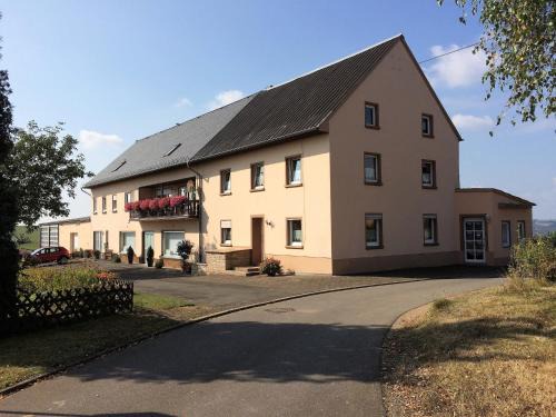 Holiday Home Rodershausen near Vianden Castle