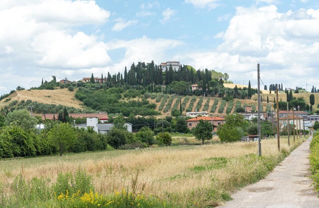 Holiday Home 'Sandra House Certaldo' with Private Garden and Wi-Fi