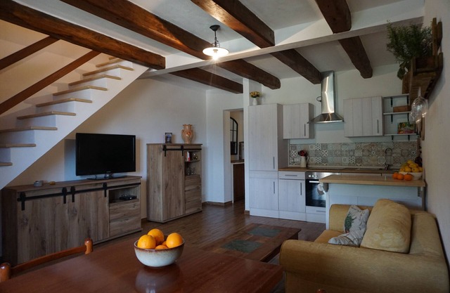 Holiday Home 'Selvaggia' with Sea View, Wi-Fi and Air Conditioning