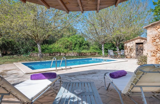 Holiday Home Ses Tendes with Wi-Fi, A/C, Pool, Garden & Terrace; Parking Available