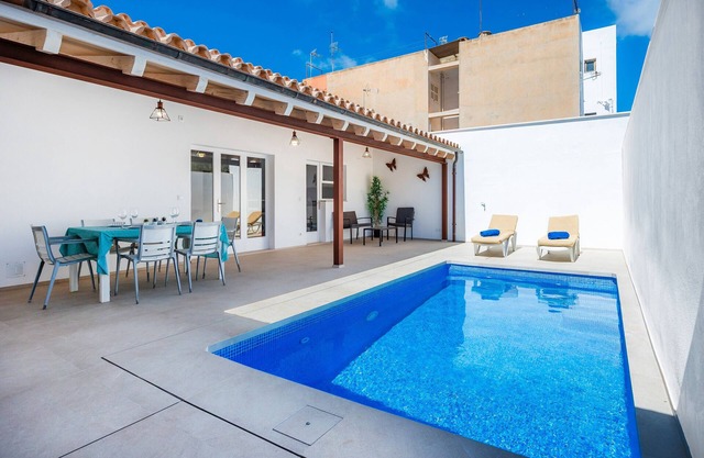 Holiday Home "Sestanyolet" with Sea View and Mountain View, Wi-Fi, Pool & Terrace