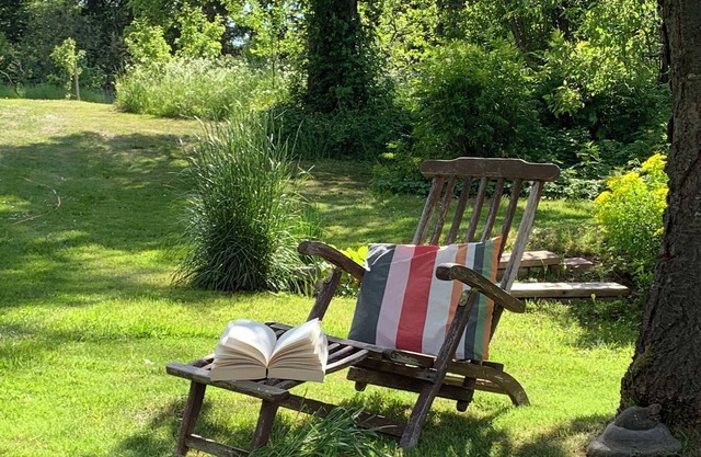 Holiday Home 'Sommerhaus' with Private Terrace, Private Garden and Wi-Fi