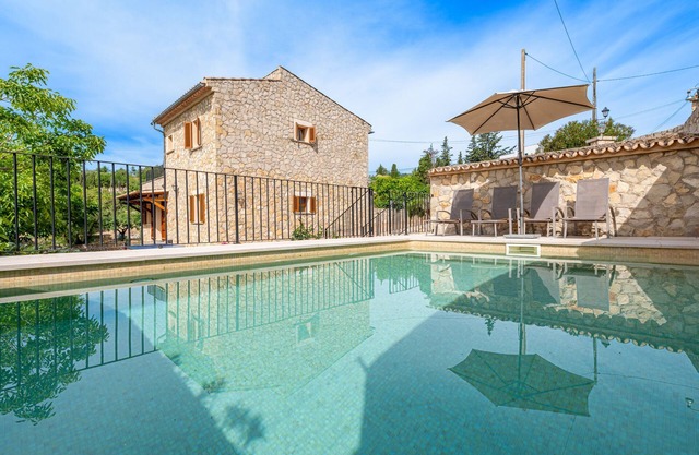 Holiday Home 'Son Sant Joan' with Private Pool, Wi-Fi and Air Conditioning