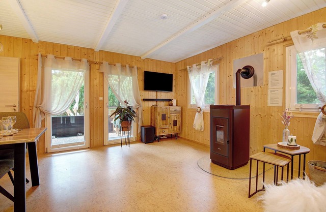 Holiday Home 'Sonnenpark 44' with Lake View, Private Terrace and Wi-Fi