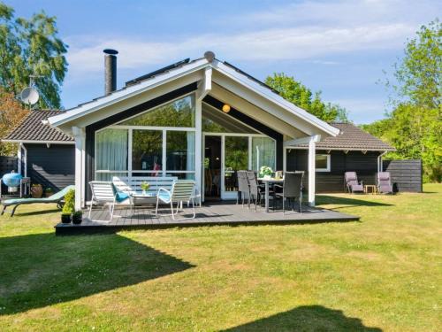 Holiday Home Sophi - 425m from the sea by Interhome