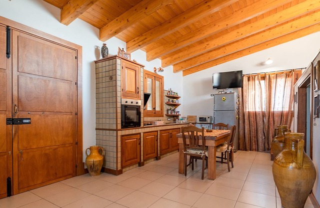 Holiday Home 'Spitulo' with Garden & A/C