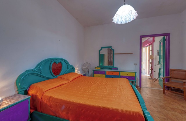 Holiday Home 'Sprocketlandia' with Private Terrace, Shared Garden and Wi-Fi