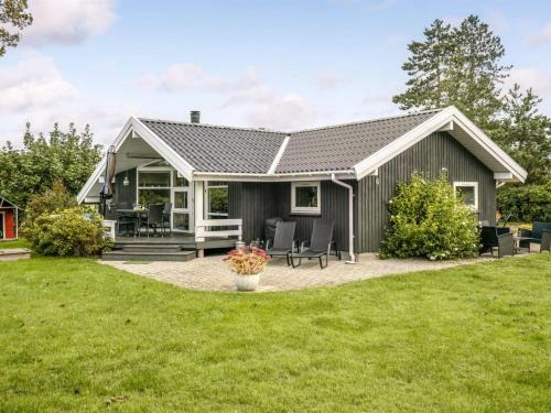 Holiday Home Stasia - 75m from the sea by Interhome
