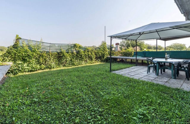 Holiday Home "Verona Garden House" with Wi-Fi
