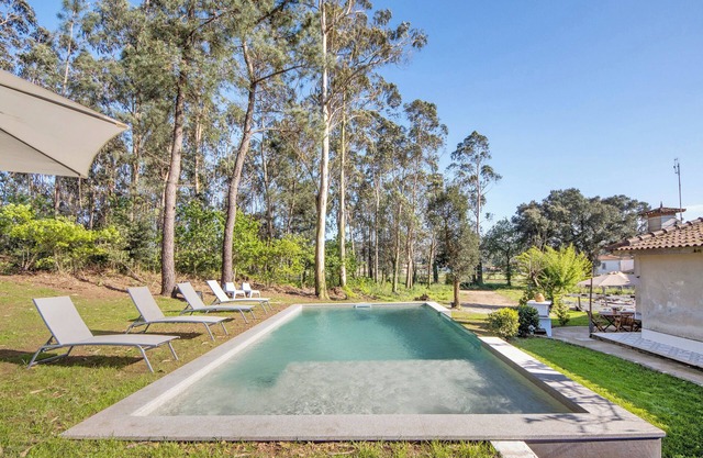 Holiday Home 'Villa Da Floresta' with Private Pool, Wi-Fi and Air Conditioning