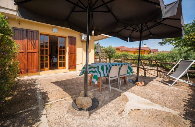 Holiday Home 'Villa Costa Paradiso Del Sud' with Sea View, Terrace and Air Conditioning