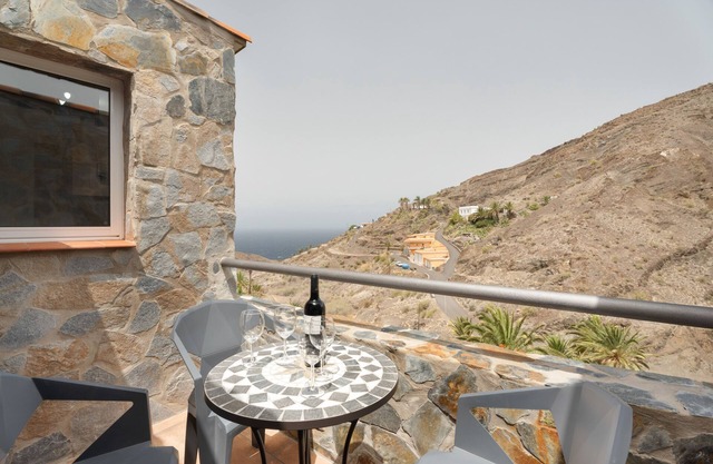 Holiday Home 'Vivienda vacacional La Era I' with Sea View, Wi-Fi and Air Conditioning