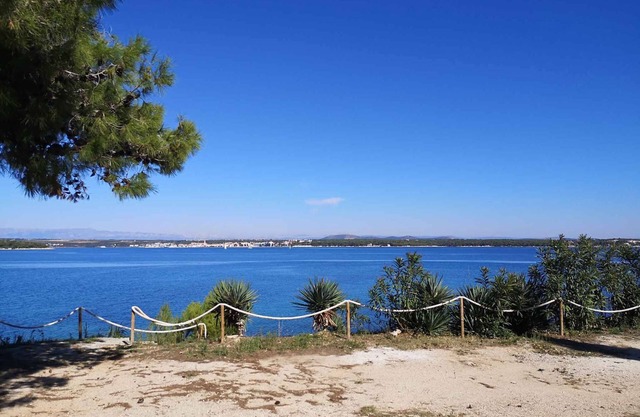 Holiday home with air conditioning and internet