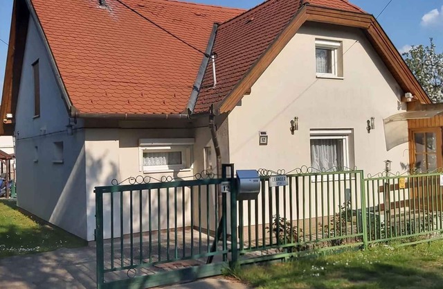 Holiday home with air conditioning and panoramic view of the lake