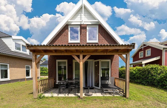 Holiday home with sauna, garden