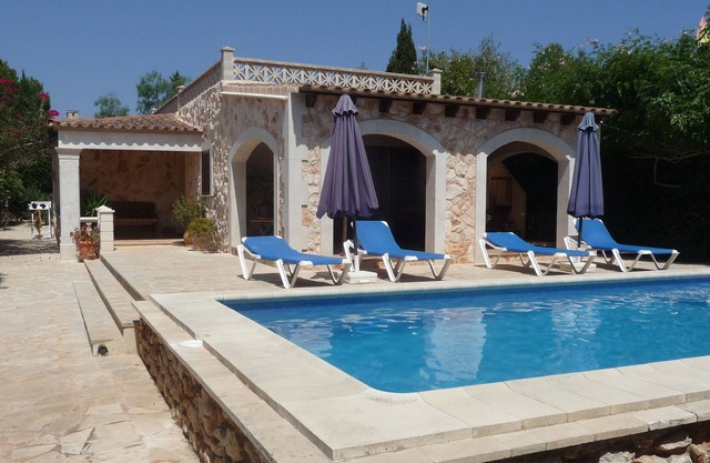 Holiday Home with pool, only a few minutes to the beach