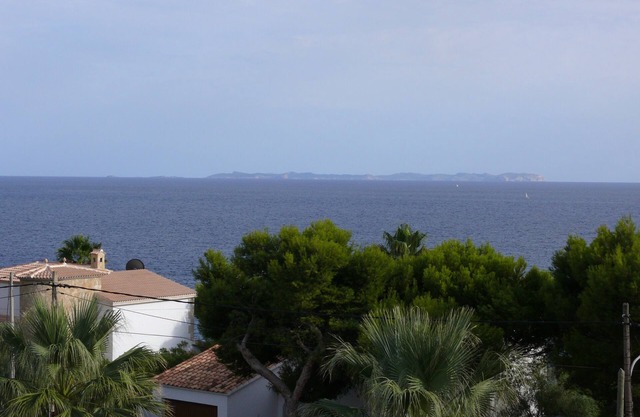 Holiday home with private pool and great sea views