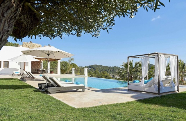 Holiday home with spectacular views