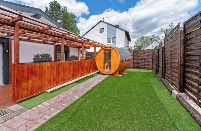 Holiday Home 'Zum Stumpfen Turm' with Private Terrace, Private Garden and Wi-Fi