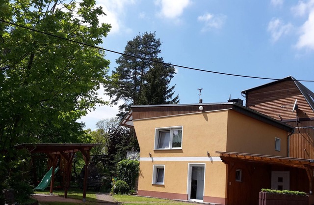 Holiday house "Am Mansfelder pond" 3 rooms on about 65 square meters + large terrace