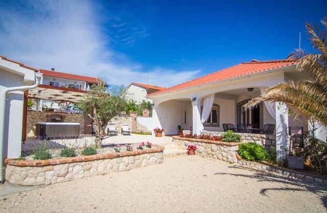 Holiday house Barbat na Rabu for 1 - 6 persons with 3 bedrooms - Holiday house