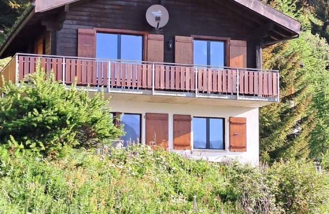 Holiday house Bettmeralp for 1 - 6 persons with 3 bedrooms - Holiday house