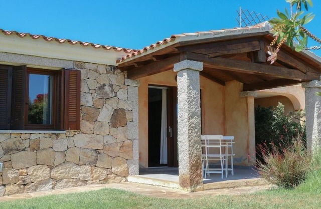 Holiday house Budoni for 1 - 4 persons with 2 bedrooms - Holiday home