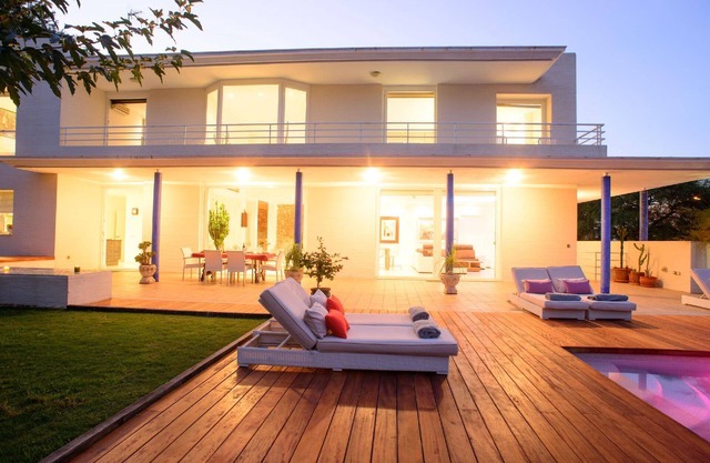 Holiday house Cala Bassa for 1 - 8 persons with 4 bedrooms - Holiday home