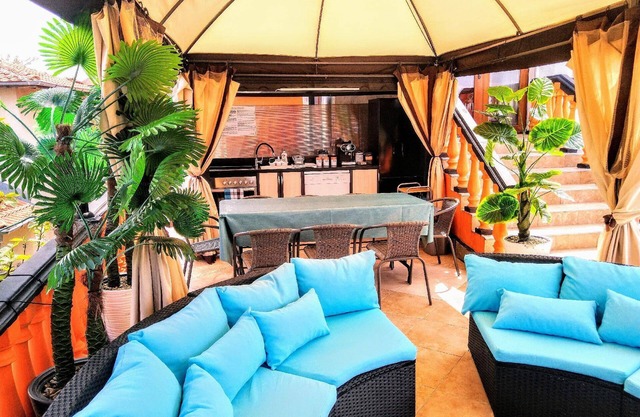 Holiday house Chernomorets for 1 - 12 persons with 4 bedrooms - Holiday apartment in one or multi-fa