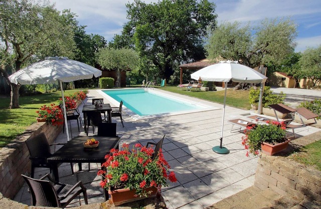 Holiday house Cingoli for 1 - 8 persons with 3 bedrooms - Holiday home
