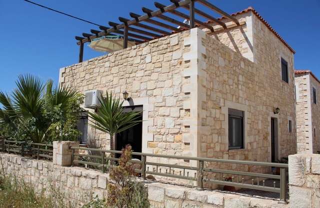 Holiday house close to the beautiful beach, wifi | Analipsi, Crete