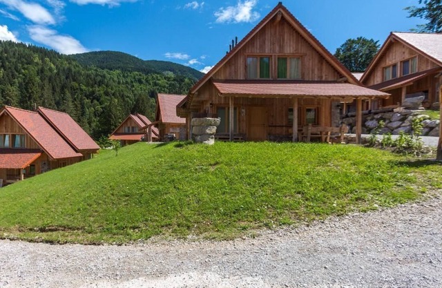 Holiday house Comeglians for 1 - 7 persons with 3 bedrooms - Holiday home