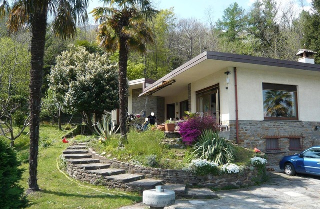 Holiday house Cremia for 1 - 8 persons with 2 bedrooms - Holiday house