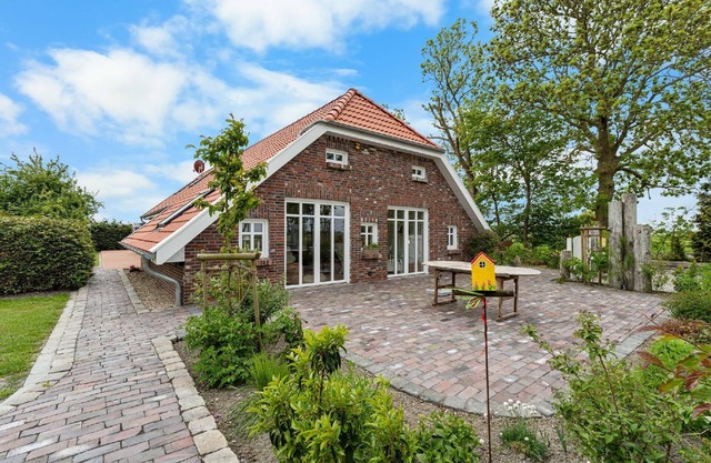 Holiday house Esens for 1 - 4 persons with 2 bedrooms - Holiday house