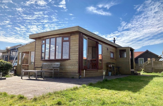 Holiday house Ezumazijl for 1 - 3 persons with 2 bedrooms - Holiday house