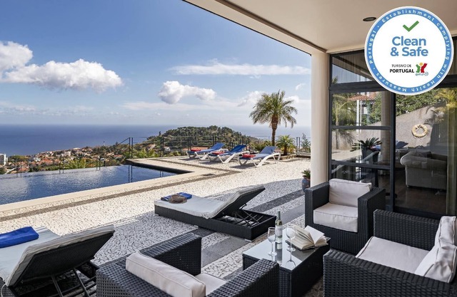 Holiday house Funchal for 1 - 12 persons with 5 bedrooms - Holiday home