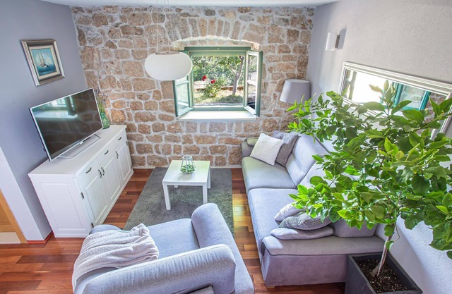 Holiday house Gornji Vinjani for 7 persons with 3 bedrooms - Holiday house