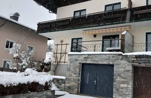 Holiday house Goldegg for 1 - 7 persons with 3 bedrooms - Twin house