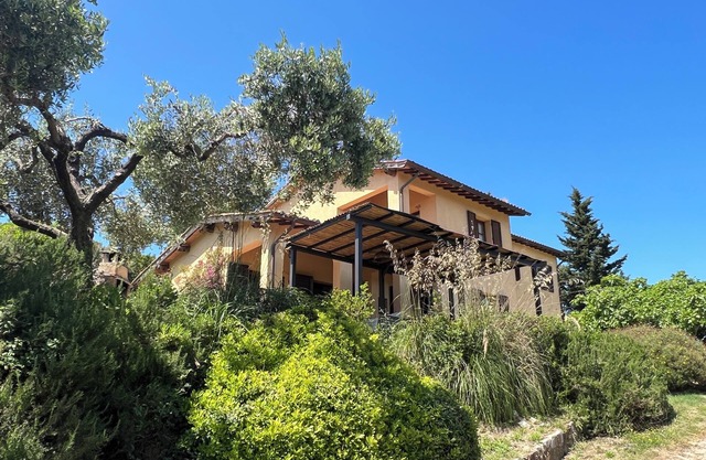 Holiday House in Elba with panorama Porto azzurro