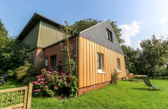 Holiday house in the outdoor area with its own garden u. wide view of the landscape