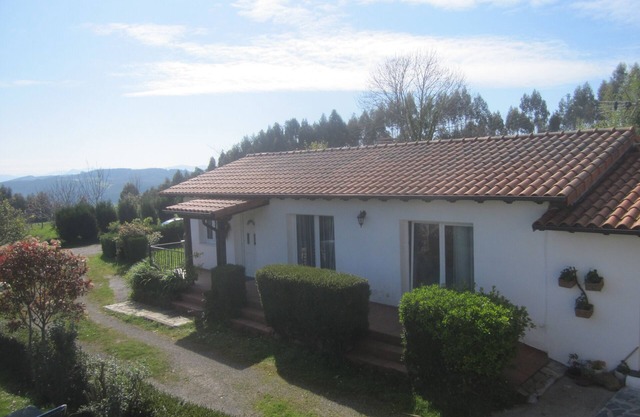 Holiday house Infincavacations, quiet area, panoramic views, garden, sea & mountains