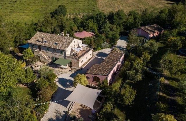 Holiday house Ponzano di Fermo for 1 - 29 persons with 13 bedrooms - Farmhouse