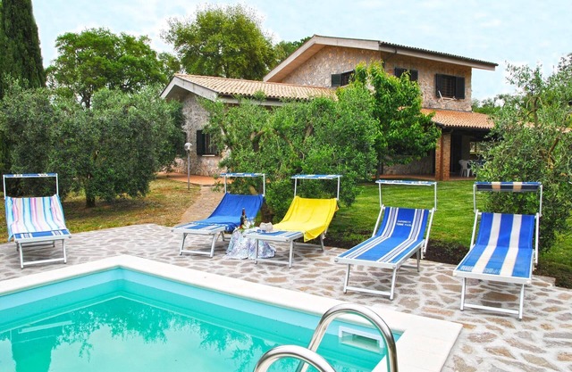Holiday house Itri for 1 - 10 persons with 4 bedrooms - Holiday house