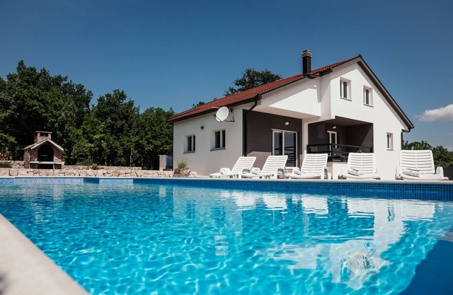 Holiday House Jelena - With pool and playground