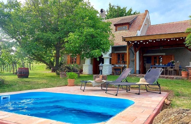 Holiday house Köveskál for 1 - 6 persons with 3 bedrooms - Holiday house