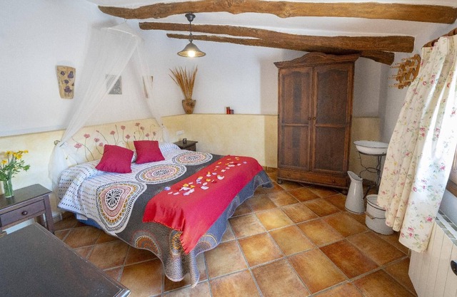 Holiday house Laroya for 4 - 6 persons with 3 bedrooms - Row house