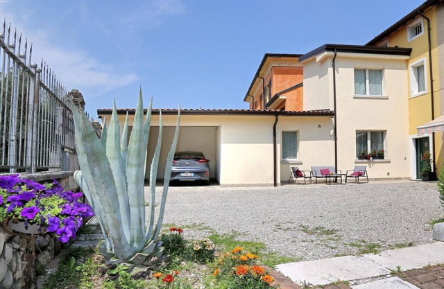 Holiday house Lazise for 1 - 4 persons with 2 bedrooms - Row house