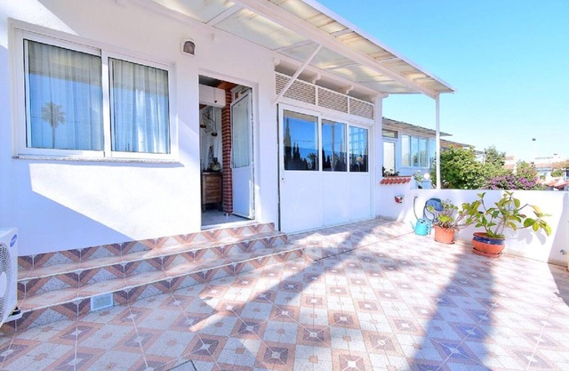 Holiday house Los Urrutias for 1 - 4 persons with 2 bedrooms - Row house