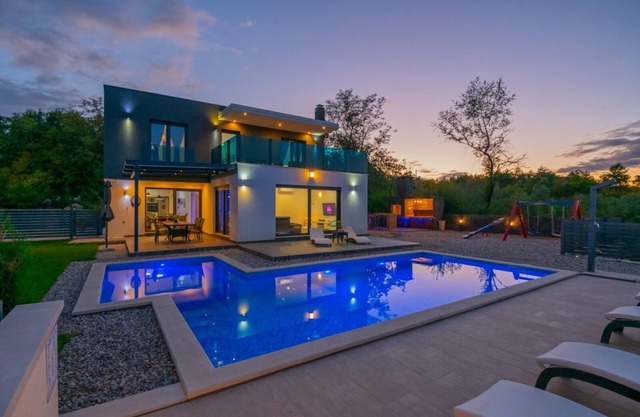 Holiday house "Luxury" Grubine with pool and amazing view and heated pool