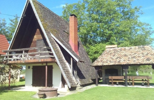 Holiday house Mir - countryside house with jacuzzi: - Krapje, Continental Croati, Croatia
